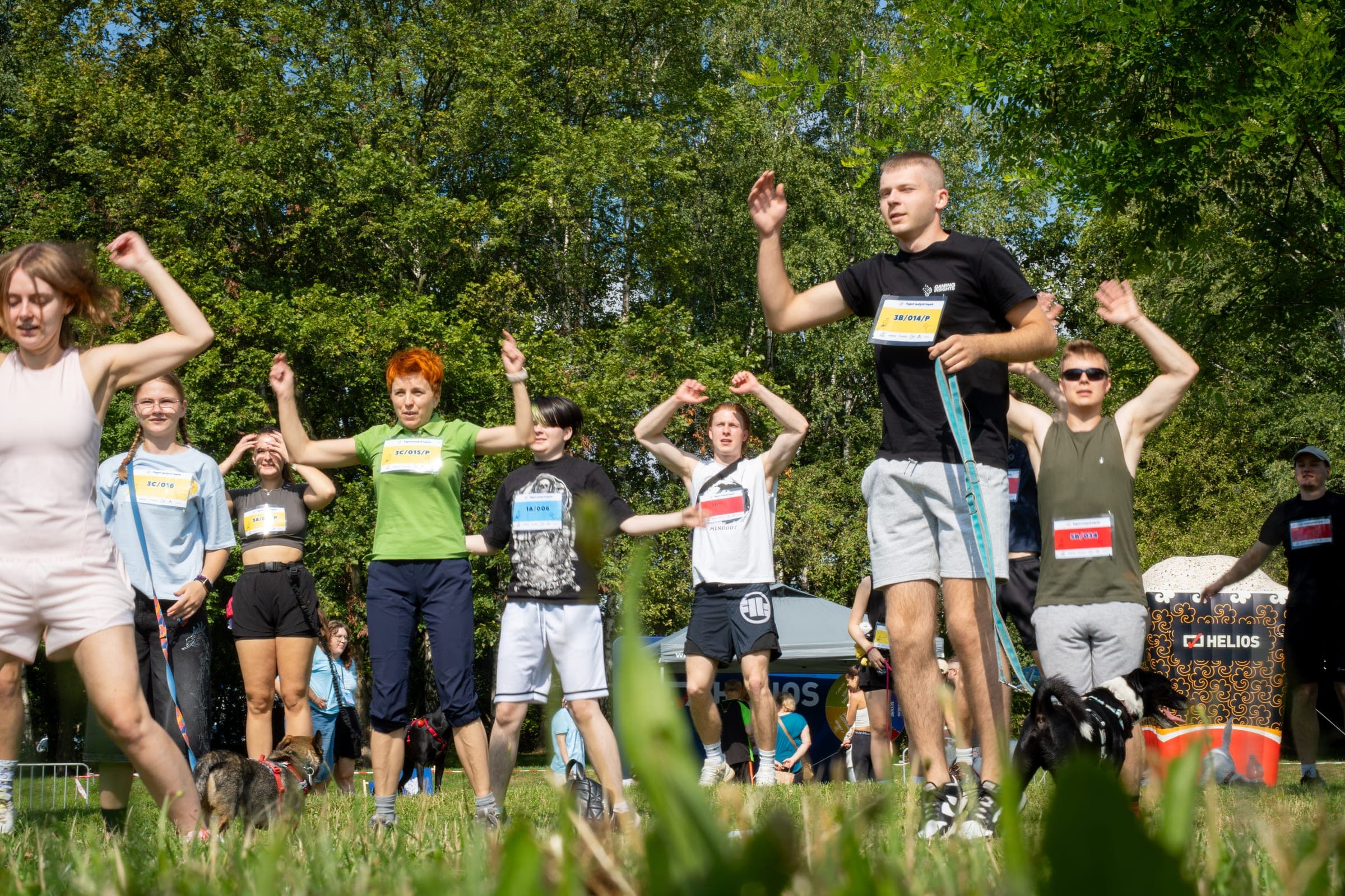 Zdjęcie 13 z charytatywnego biegu z psami Tupot Małych Łapek w Dolinie Trzech Stawów w Katowicach